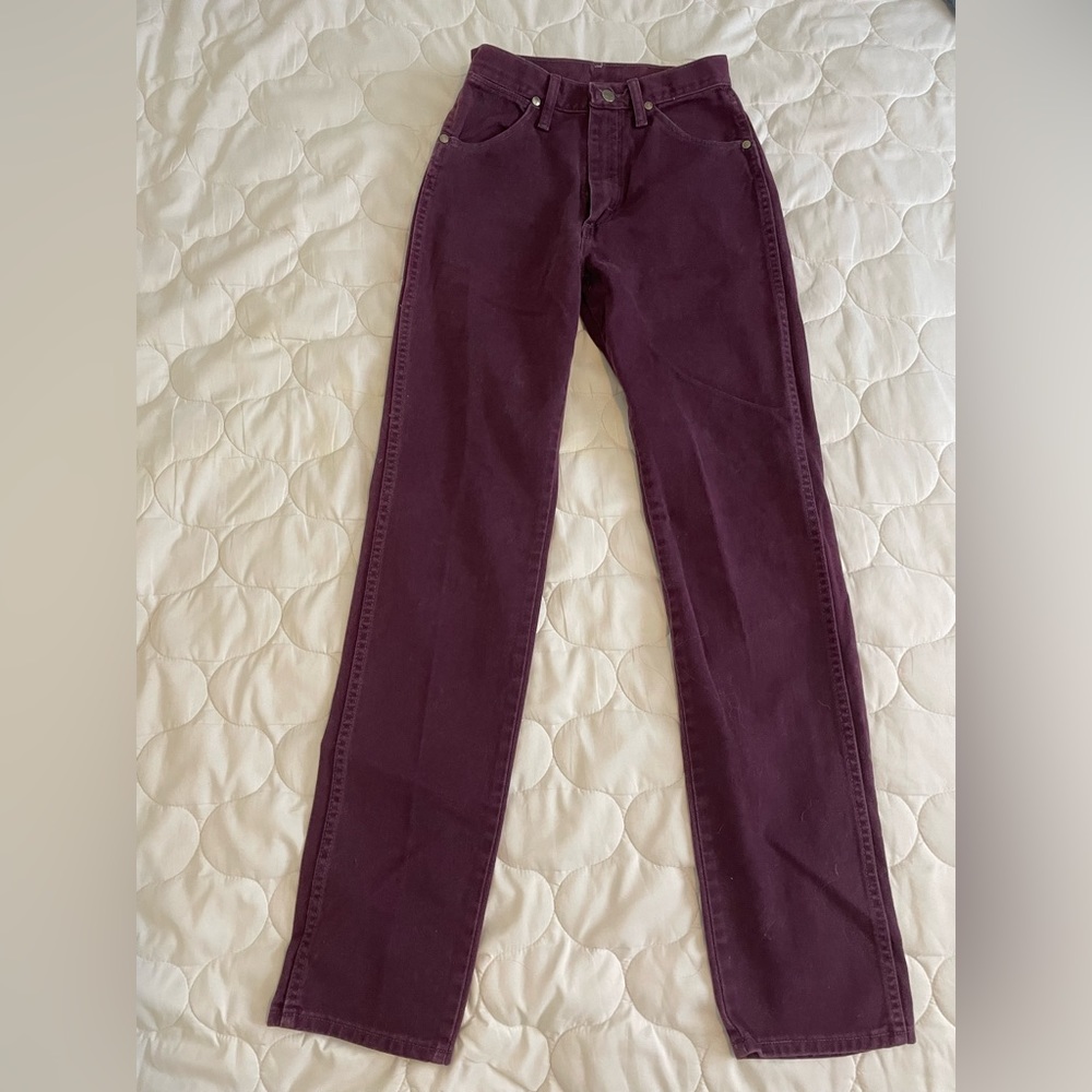 Purple vintage wranglers, size 3x34. Only been work a few times.
